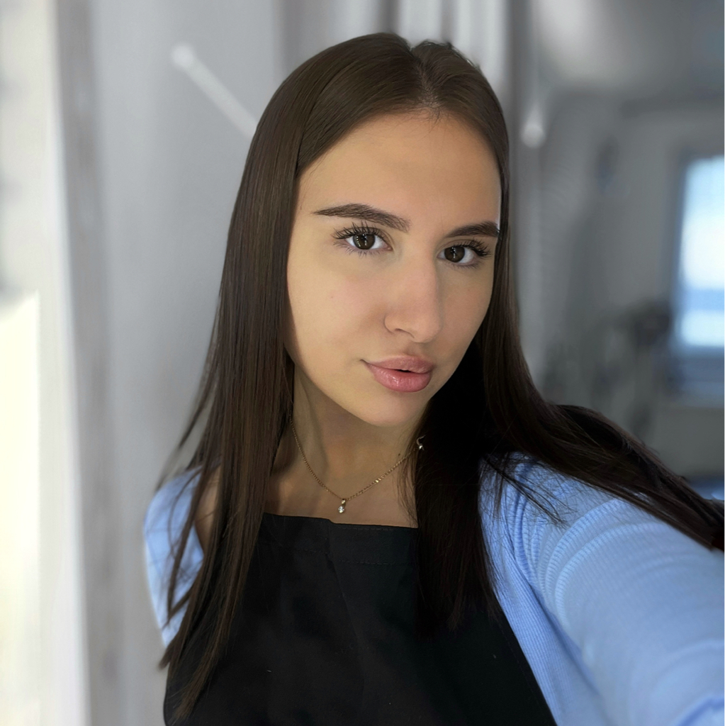 Ксения Добрякова