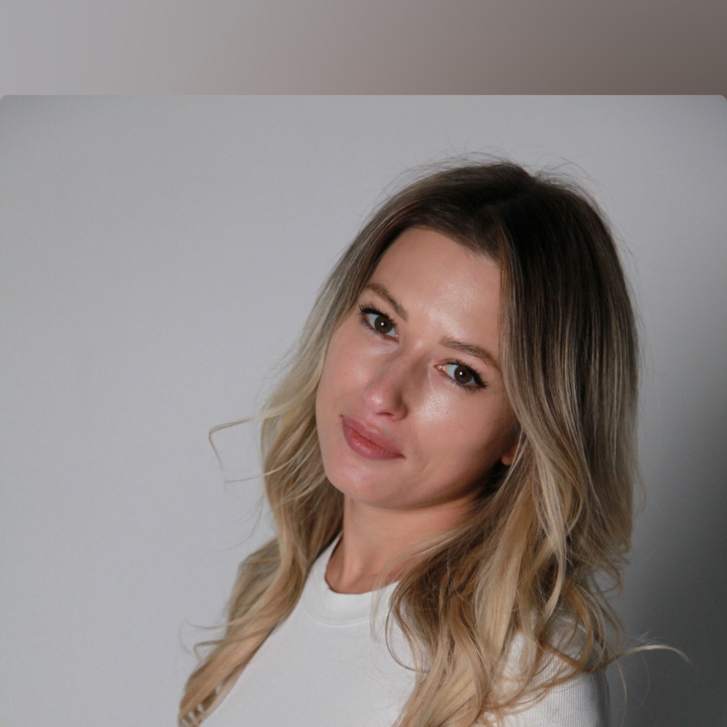 Александра